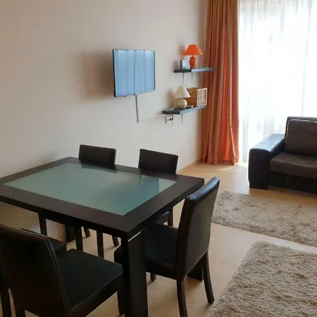 Aqua Dreams Apartment